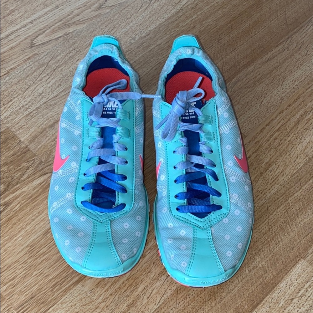 Nike 511362-300 training shoes women Sz 6